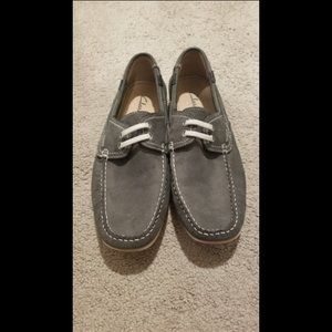 Men's Clarks Loafers Fits 9.5 foot (Actual size 8.5)